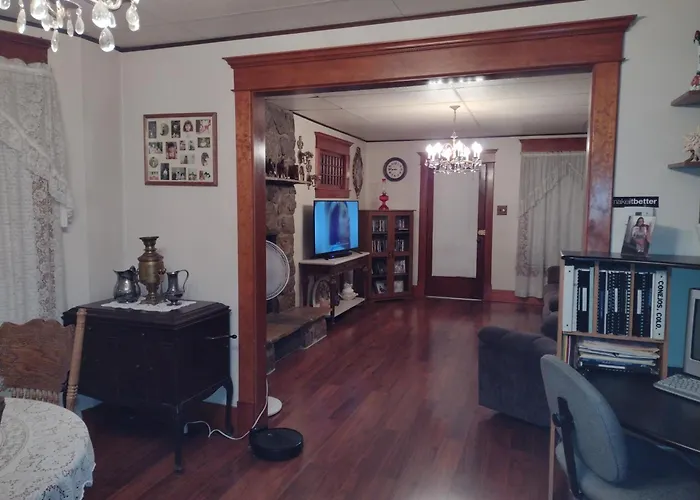 Quiet Full-Size Bed Close To Town 420 Friendly