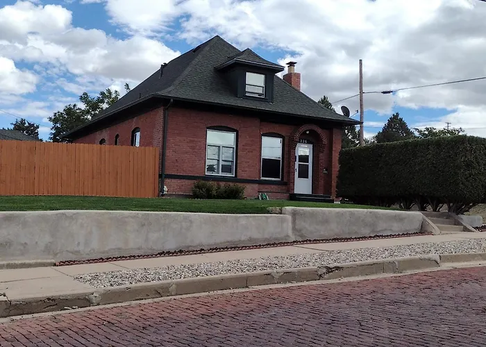 Quiet Full-Size Bed Close To Town 420 Friendly